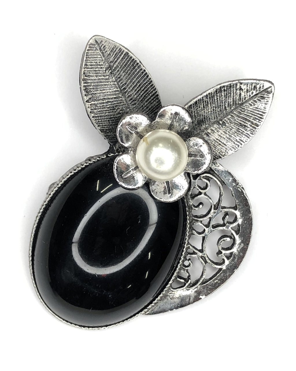 Black stone with pearl flower & silver metal leaves brooch at erika