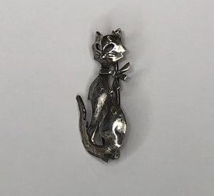 Sitting Cat with bow sterling silver brooch at erika